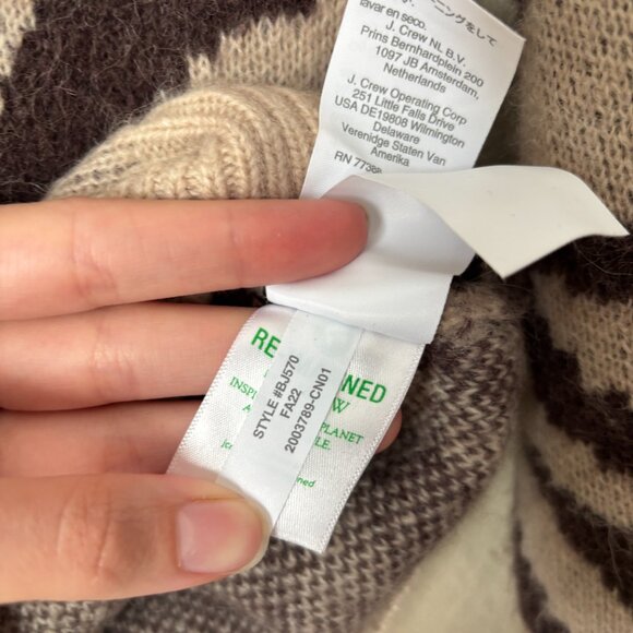 J. Crew Cozy Wool Alpaca Blend Ribbed V-Neck Cardigan Sweater in Zebra Stripe - Picture 11 of 13